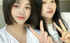 幸福宝草莓榴莲深夜释放自己